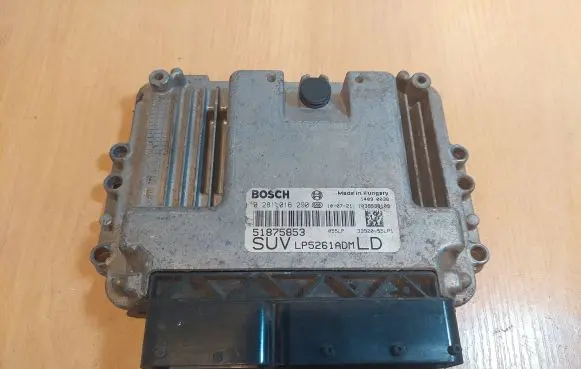 Suzuki SX4 Engine control unit/module ECU 0281016290 51875853 LP5261ADM