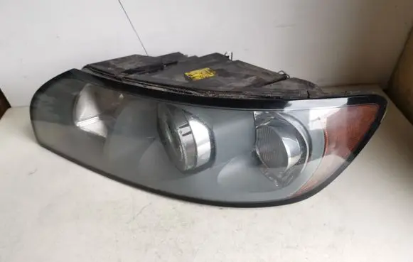 Volvo V50 Headlight/headlamp 30698885 0301198203