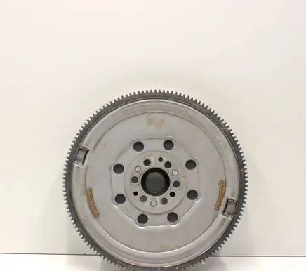 Nissan Qashqai J12 Flywheel 123107079R