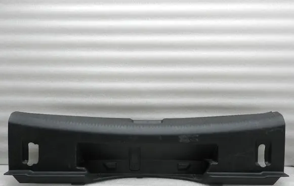 Opel Insignia B Tailgate trim 360583280 13486749