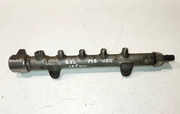 Mercedes-Benz E W212 Fuel main line pipe 9307Z522A00