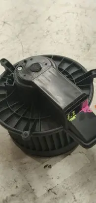 Dodge Durango III Heater fan/blower AY272700
