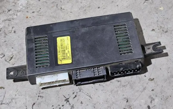 BMW 7 E38 Light module LCM 8386208