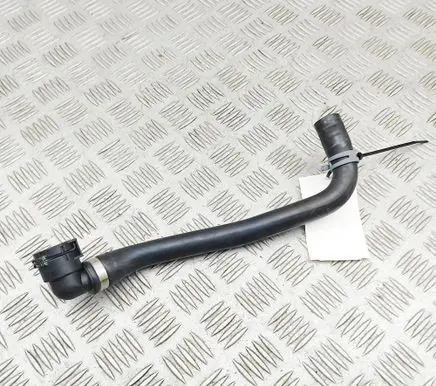 Aston Martin DBX Engine coolant pipe/hose