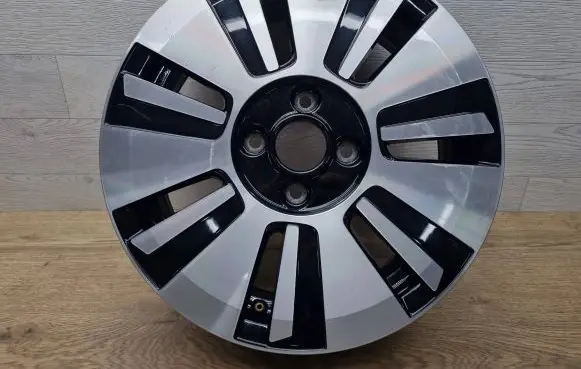 Volkswagen Up R15 alloy rim 1S0601025AH
