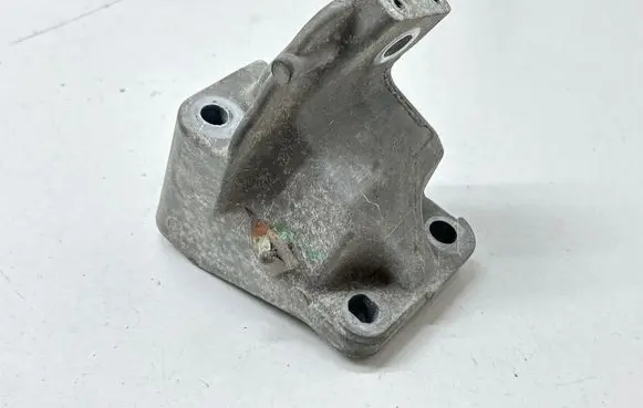 Dodge Durango III Engine mounting bracket 09104 68275984AA