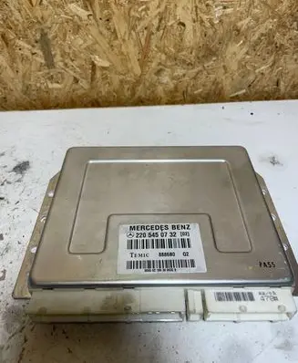 Mercedes-Benz S W220 Other control units/modules 2205450732 8886B0