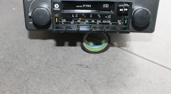 Mitsubishi Galant Eterna Radio/CD/DVD/GPS head unit P795