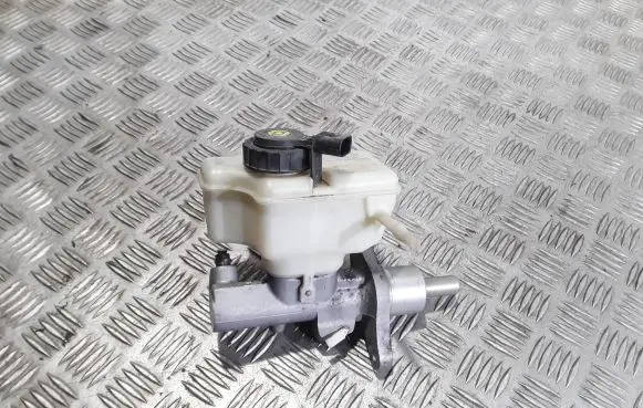 Volkswagen Golf VI Master brake cylinder 1K1611349C 1K1611301 1K0945459A
