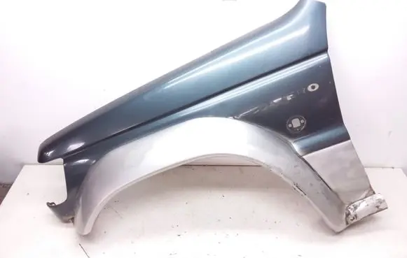 Mitsubishi Pajero Fender