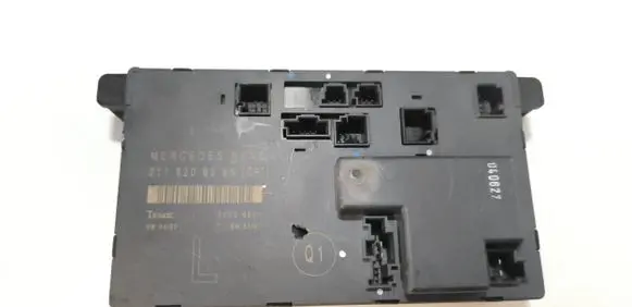 Mercedes-Benz E W211 Door control unit/module 2118208385