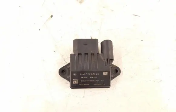 Glow plug pre-heat relay