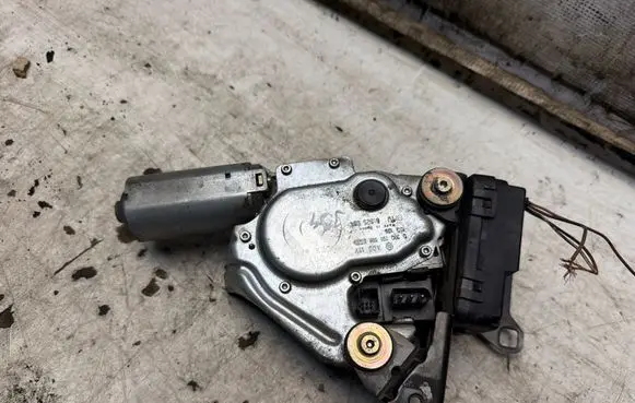 BMW 3 E46 Rear window wiper motor 1397020117