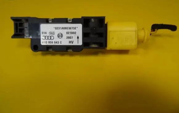 Audi A6 S6 C5 4B Airbag deployment crash/impact sensor 4B0959643C
