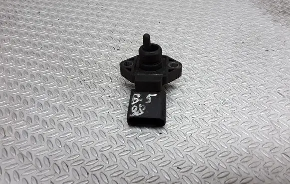 Volkswagen Golf IV Air pressure sensor 0281002177