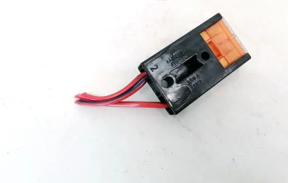 Audi A4 S4 B5 8D Fuse 8A0937530