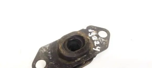 Nissan Note (E11) Engine mount bracket