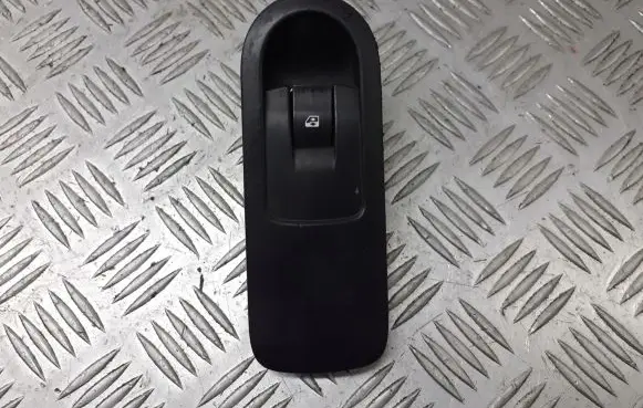 Renault Scenic II - Grand scenic II Quarter vent window switch 156013740