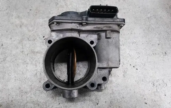 Subaru Forester SH Throttle body valve 16112AA260
