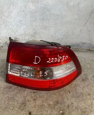 Lexus ES 250 - 300 - 330 Rear/tail lights