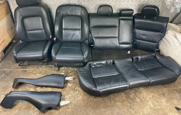 Subaru Outback Seat set 