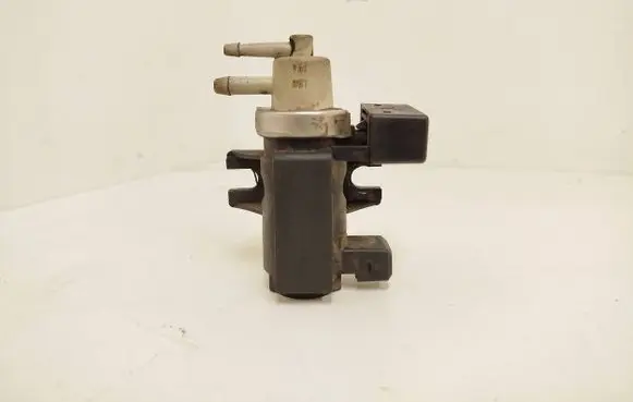 Volvo V70 Turbo solenoid valve 30611668