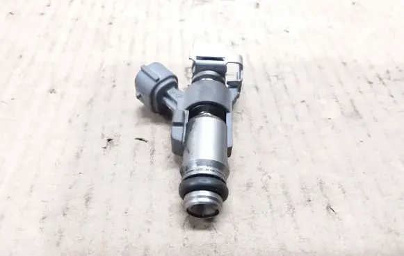 Peugeot 207 Fuel injector