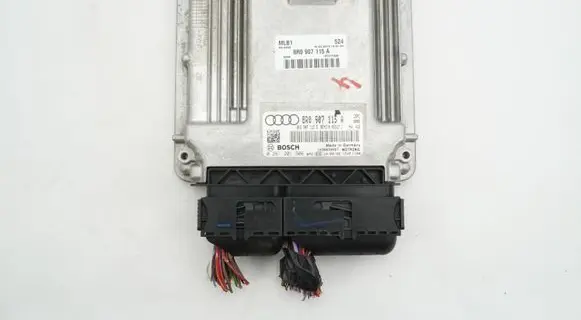 Audi Q5 SQ5 Engine control unit/module 8R0907115A 0261201906