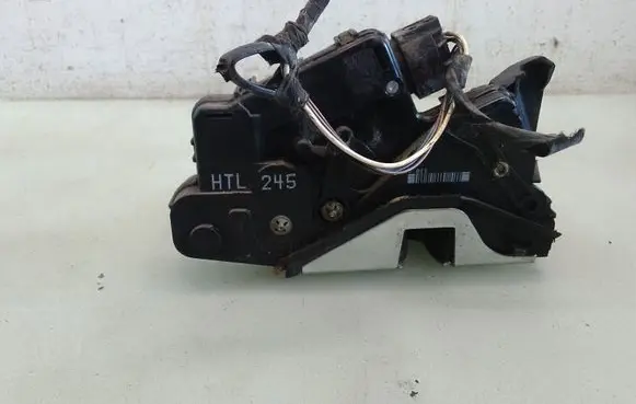 BMW 3 E46 Rear door lock