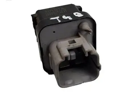 Toyota Avensis T250 Glow plug pre-heat relay 2861067010