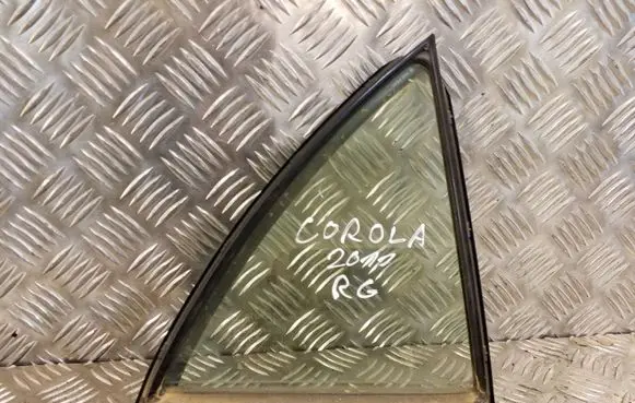 Toyota Corolla E140 E150 Rear vent window glass 6818812330