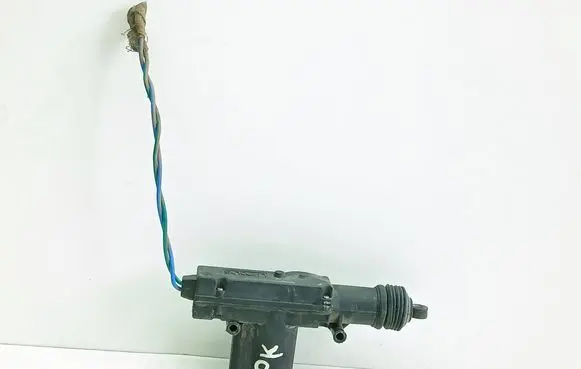Mitsubishi Colt Central locking motor 