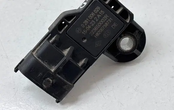 Renault Kadjar Air pressure sensor 223650002R 0281006029 H8200758731