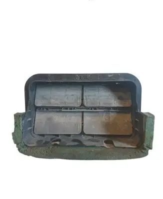 Subaru Forester SH Quarter panel pressure vent 72651AG030 72653AG010