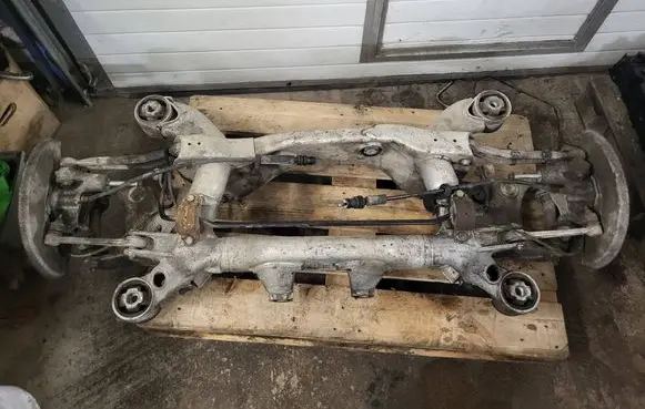 BMW 7 E65 E66 Rear axle beam 33316779789
