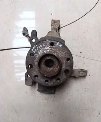 Opel Zafira A Front wheel hub