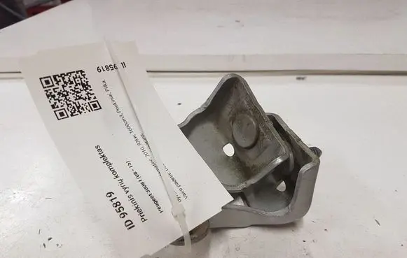 Peugeot 3008 I Front door hinge set
