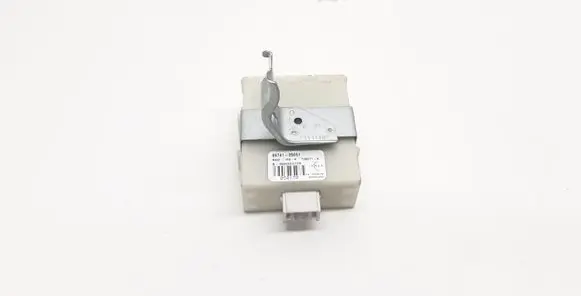 Toyota Avensis T250 Door control unit/module 8974105051