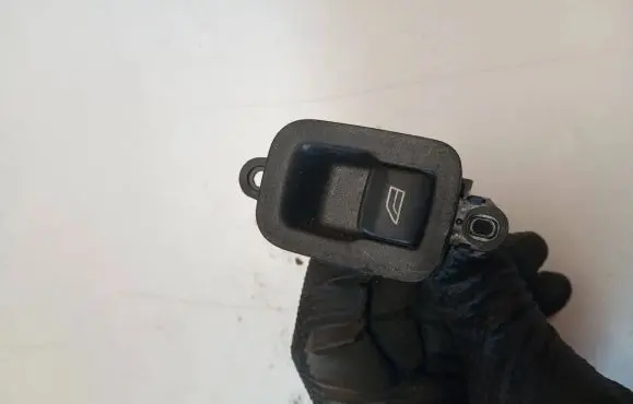 Volvo S40 Electric window control switch 30774163 03451405