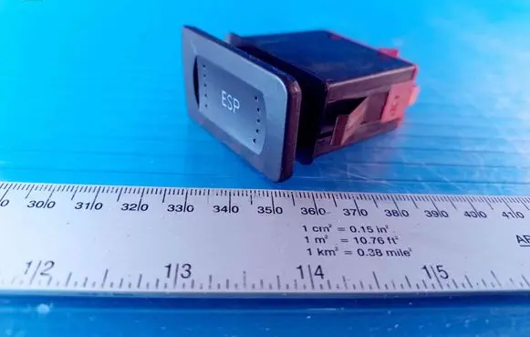 Volkswagen Golf IV ESP (stability program) switch 