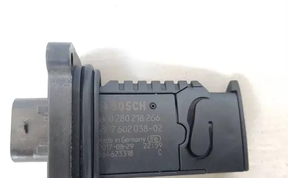 BMW M4 F82 F83 Mass air flow meter 7602038 13627602038