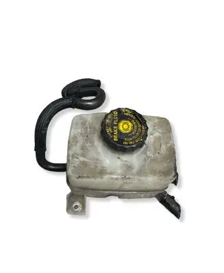 Peugeot 508 RXH Brake fluid reservoir