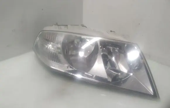 Skoda Octavia Mk2 (1Z) Headlight/headlamp