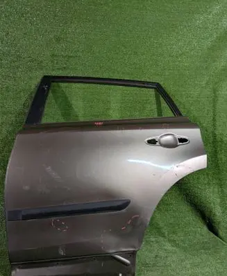 Toyota RAV 4 (XA40) Rear door 