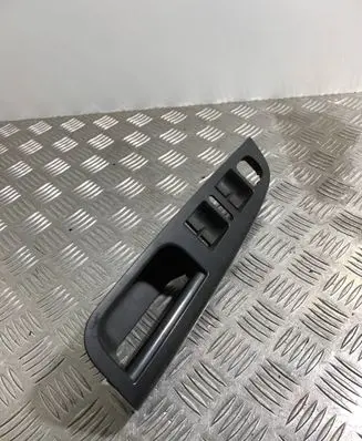 Volkswagen Golf VI Front door interior handle trim 1K4868049C