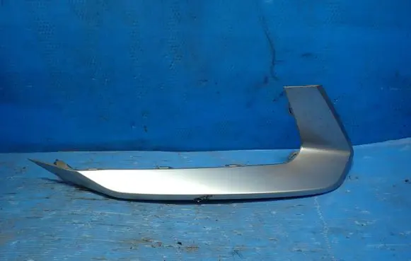 KIA Sportage Front bumper splitter molding 86596-R2000