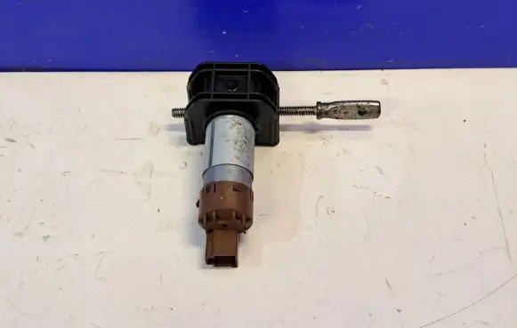 Jaguar XE Seat adjustment motor C06710106