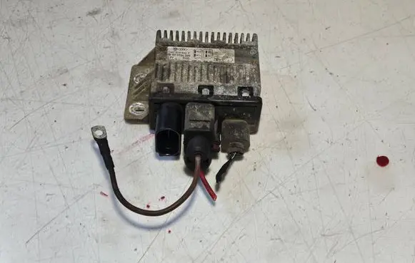 Volkswagen Transporter - Caravelle T5 Coolant fan relay 7H0919506F