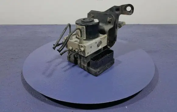 Toyota Yaris ABS Pump 445100D030
