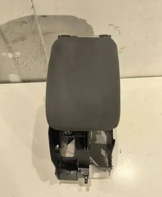 Volkswagen Golf V Armrest 1K5864257